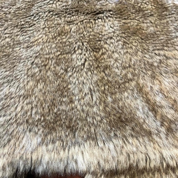 Lemon Tart Brown Vest Faux Fur Soft Fuzzy Sleeveless Open Front Size Small - Picture 8 of 8